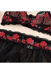 Intica - Komplet bielizny z kwiatowym haftem Nadije. Kolor: wielokolorowy. Materiał: tkanina. Wzór: kwiaty, haft #3