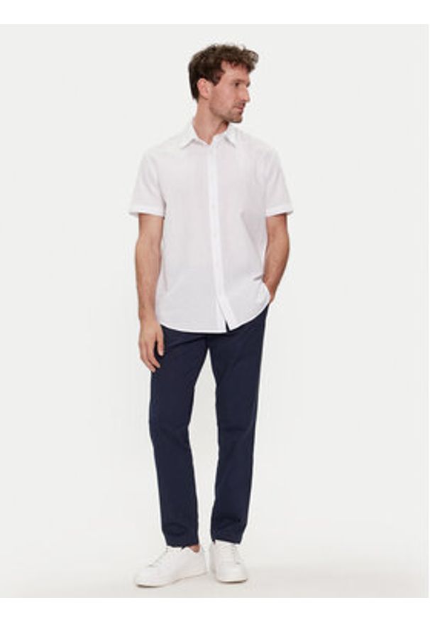 Selected Homme Koszula 16092495 Biały Regular Fit. Kolor: biały. Materiał: bawełna