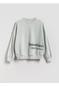 Reserved - Bluza z nadrukiem - jasnoszary. Kolor: szary. Materiał: dzianina, bawełna. Wzór: nadruk