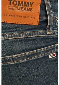 Tommy Jeans - Szorty jeansowe. Okazja: na co dzień. Kolor: niebieski. Materiał: tkanina, bawełna, denim, elastan. Wzór: gładki. Styl: casual #3