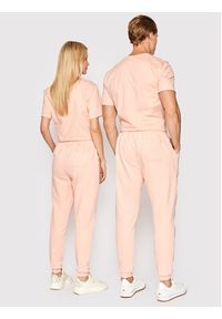 Kangol Spodnie dresowe Unisex Essential KLEU007 Różowy Regular Fit. Kolor: różowy. Materiał: dresówka, bawełna