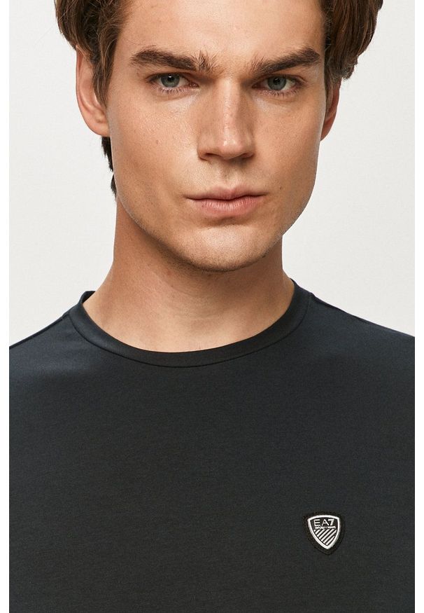 EA7 Emporio Armani - Longsleeve. Okazja: na co dzień. Kolor: niebieski. Materiał: dzianina. Długość rękawa: długi rękaw. Styl: casual