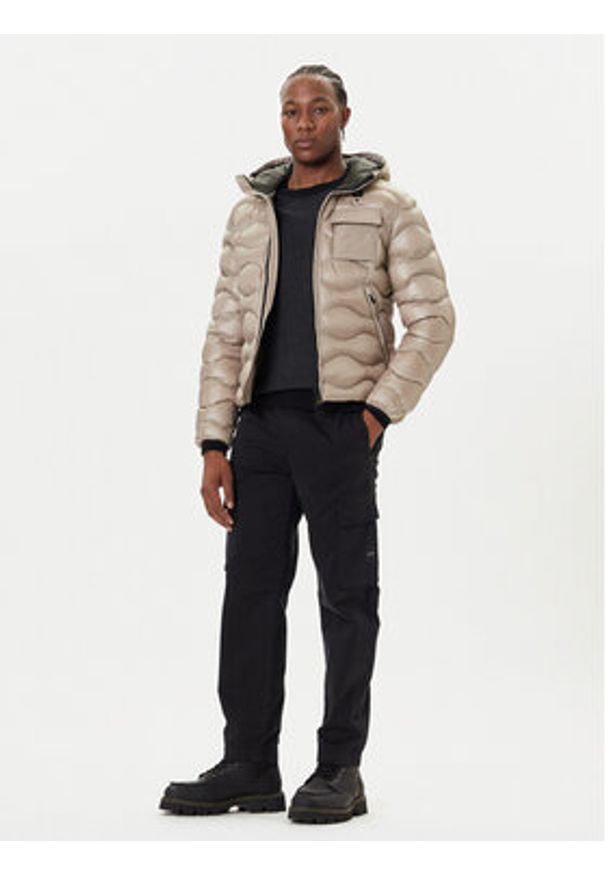 Blauer Kurtka przejściowa 25WBLUC02080 Beżowy Regular Fit. Kolor: beżowy. Materiał: syntetyk