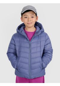 4f - 4F Kurtka puchowa z wypełnieniem syntetycznym chłopięca - granatowa 122 (6-7 lat). Okazja: na co dzień. Typ kołnierza: kaptur. Kolor: niebieski. Materiał: puch, syntetyk. Sezon: lato. Styl: sportowy, klasyczny, casual #1