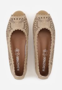 Born2be - Beżowe Ażurowe Balerinki ze Skóry Naturalnej z Odkrytymi Noskami Prisira. Okazja: do pracy, na co dzień. Kolor: beżowy. Materiał: skóra. Szerokość cholewki: normalna. Wzór: ażurowy. Styl: casual #9