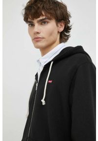 Levi's® - Levi's bluza bawełniana męska kolor czarny z kapturem gładka. Okazja: na spotkanie biznesowe, na co dzień. Typ kołnierza: kaptur. Kolor: czarny. Materiał: bawełna. Wzór: gładki. Styl: biznesowy, casual #3
