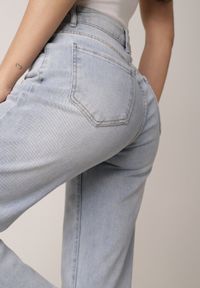 Born2be - Jasnoniebieskie Szerokie Jeansy z Bawełną o Prostym Kroju z Wysokim Stanem Miovera. Okazja: na co dzień. Stan: podwyższony. Kolor: niebieski. Wzór: koronka. Styl: casual, klasyczny, elegancki #4