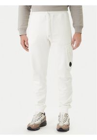 C.P. Company Spodnie dresowe 20CMSP067A110044G Écru Regular Fit. Materiał: bawełna #1
