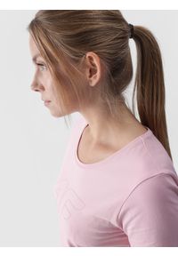 4f - 4F T-shirt slim z nadrukiem damski - różowy S. Okazja: na co dzień. Kolor: różowy. Materiał: dzianina, bawełna, jersey, materiał, elastan. Wzór: nadruk. Styl: klasyczny, sportowy, casual