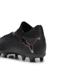 Buty piłkarskie męskie Puma Future 7 Pro. Kolor: brązowy, czarny, wielokolorowy. Materiał: syntetyk, tkanina, materiał. Szerokość cholewki: normalna. Sport: piłka nożna