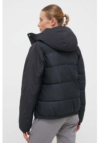 columbia - Columbia kurtka damska kolor czarny zimowa. Kolor: czarny. Materiał: włókno, materiał. Sezon: zima #4