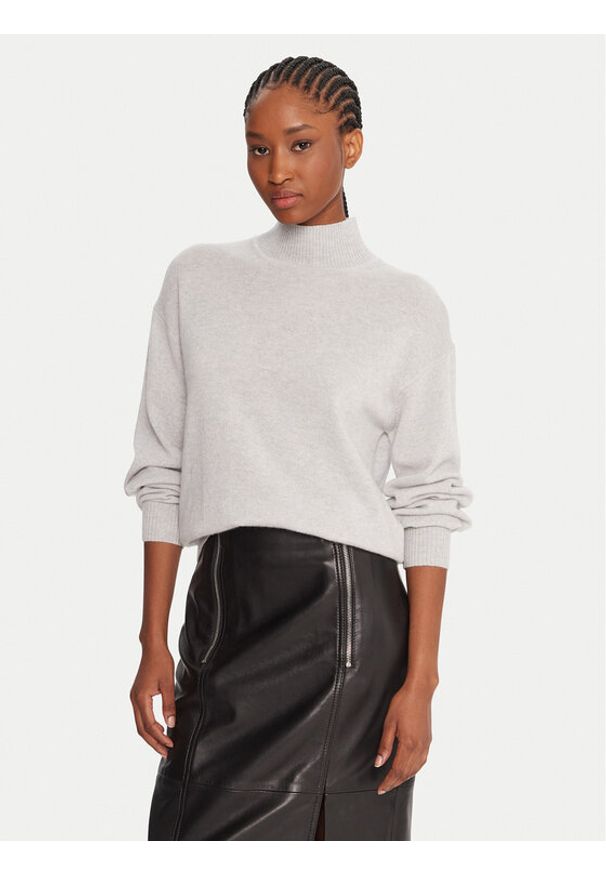 Marella Golf Febo 2523366112 Écru Regular Fit. Typ kołnierza: golf. Materiał: kaszmir