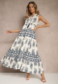 Renee - Niebieska Rozkloszowana Sukienka z Wiskozy Wiązana pod Szyją w Print Paisley Nreadia. Kolor: niebieski. Materiał: wiskoza. Wzór: paisley, nadruk. Typ sukienki: rozkloszowane #4