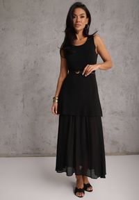 Renee - Czarna Dzianinowa Sukienka z Wiskozą Zdobiona Podszewką i Paskiem z Klamrą Arkilia. Okazja: na co dzień. Kolor: czarny. Materiał: dzianina, wiskoza. Wzór: aplikacja. Styl: casual #5