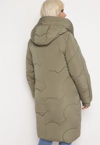 Born2be - Zielona Pikowana Kurtka z Kapturem Fariana. Typ kołnierza: kaptur. Kolor: zielony #7