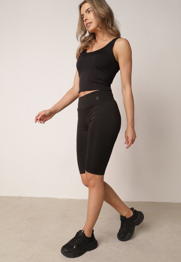 Born2be - Czarne Szorty Kolarki z Wysokim Stanem i Modelującym Pasem Toadgrass. Stan: podwyższony. Kolor: czarny. Styl: elegancki