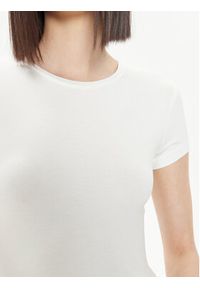 Gina Tricot T-Shirt 21287 Biały Slim Fit. Kolor: biały. Materiał: wiskoza #3