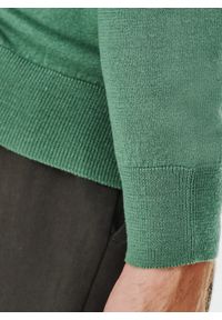 Pako Lorente - PAKO LORENTE – Zielony męski sweter. Kolor: zielony, czerwony. Materiał: wełna, poliamid, akryl. Wzór: gładki. Sezon: jesień #9