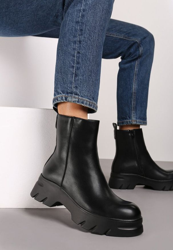 Born2be - Czarne Ocieplone Botki Sztyblety na Płaskiej Podeszwie Teralea. Kolor: czarny. Materiał: jeans. Obcas: na płaskiej podeszwie. Styl: klasyczny, elegancki