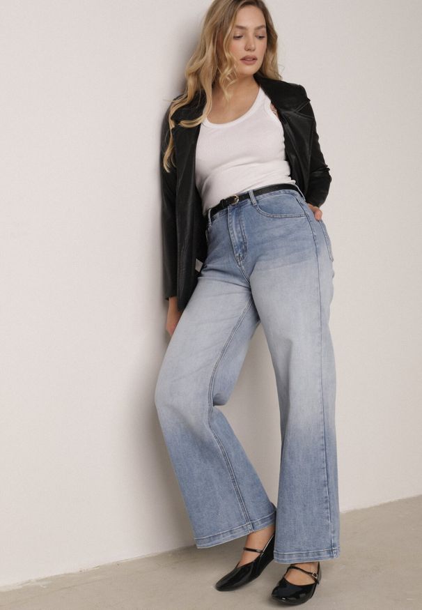 Born2be - Niebieskie Szerokie Jeansy z Bawełną i Wysokim Stanem z Efektem Gradientu Canine. Okazja: na co dzień. Stan: podwyższony. Kolor: niebieski. Wzór: gradientowy. Styl: casual, elegancki