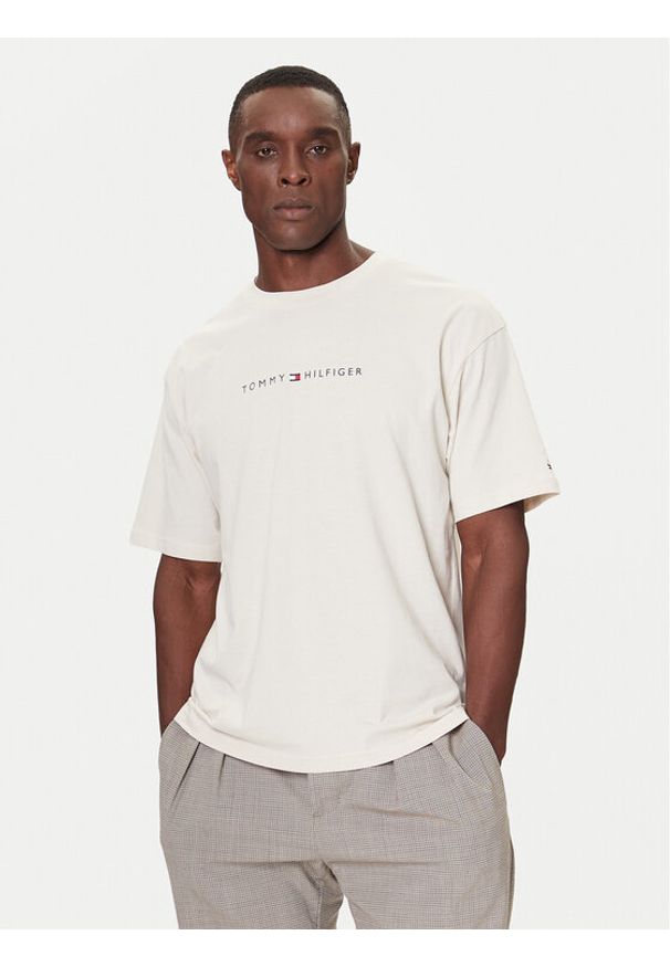TOMMY HILFIGER - Tommy Hilfiger T-Shirt UM0UM03685 Écru Relaxed Fit. Materiał: bawełna