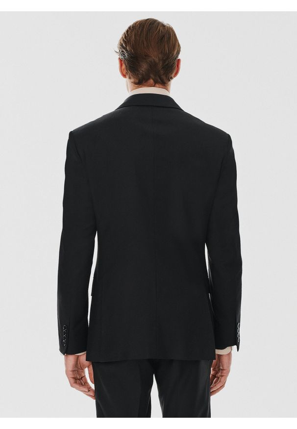 Pako Lorente - PAKO LORENTE – Dwurzędowa czarna marynarka garniturowa. Kolor: czarny. Materiał: wiskoza, elastan