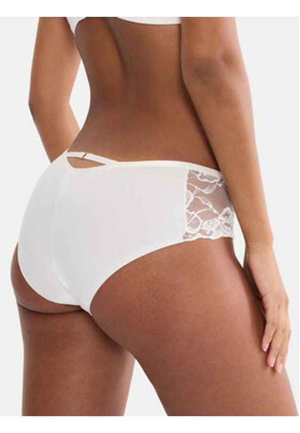 Triumph Figi klasyczne Wild Gardenia Florale 10224878 Écru. Kolor: kremowy. Materiał: lyocell