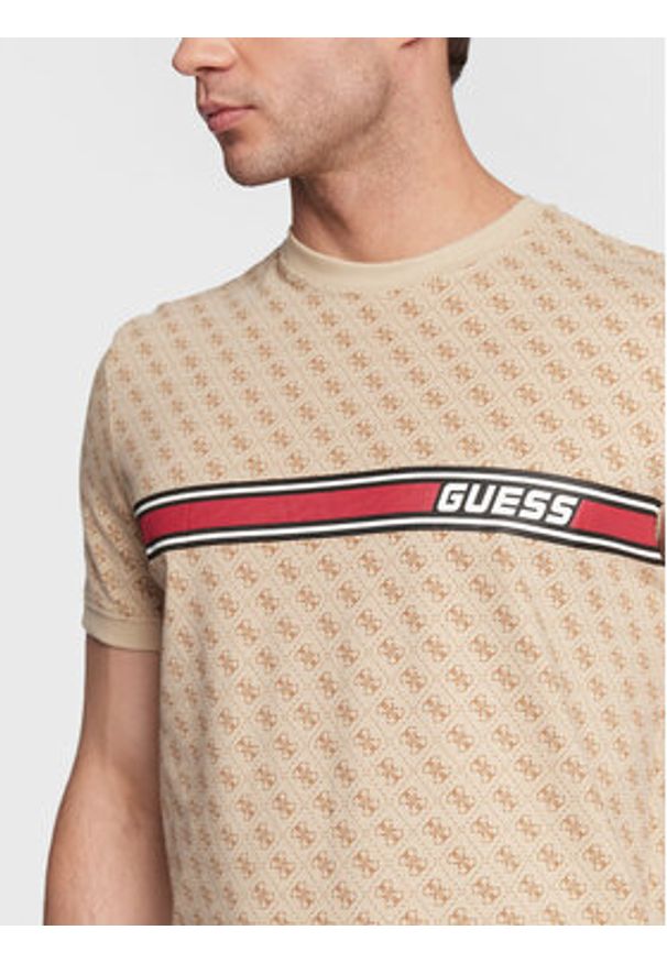 Guess T-Shirt Jamey Z2BI09 J1314 Beżowy Regular Fit. Kolor: beżowy. Materiał: bawełna