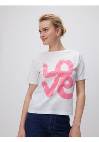 Reserved - T-shirt z nadrukiem - biały. Kolor: biały. Materiał: dzianina, bawełna. Wzór: nadruk #1