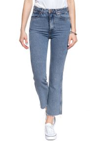 Wrangler - WRANGLER RETRO STRAIGHT CROP SUNSET BLUE W27YGF26R 112128214. Styl: retro