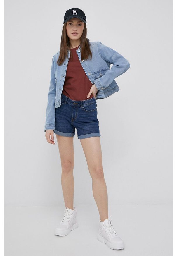 Vero Moda kurtka jeansowa damska przejściowa. Okazja: na co dzień. Kolor: niebieski. Materiał: jeans. Styl: casual