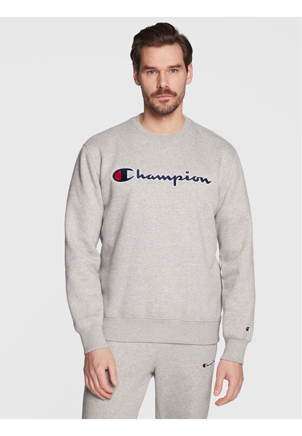 Champion Bluza Embroided Script Logo 217859 Szary Regular Fit. Kolor: szary. Materiał: bawełna