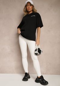 Renee - Czarny T-shirt Koszulka z Bawełny Ozdobiona Nadrukiem i Napisem Just Be There Felena. Kolor: czarny. Materiał: bawełna. Wzór: napisy, aplikacja, nadruk #3
