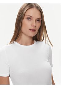 Vero Moda T-Shirt AWARE Heaven 10299736 Biały Tight Fit. Kolor: biały #4