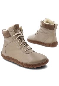 Beżowe Trzewiki Wasak Ocieplane Buty Damskie Barefoot. Okazja: na spacer, na co dzień. Kolor: beżowy. Materiał: skóra. Wzór: grochy. Styl: casual #3