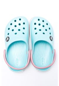Crocs - Klapki dziecięce. Nosek buta: okrągły. Kolor: niebieski. Materiał: materiał, guma. Wzór: gładki