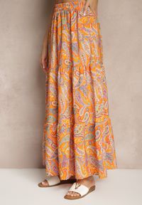 Renee - Pomarańczowa Spódnica Rozkloszowana High Waist z Motywem Paisley Nevolissa. Okazja: na co dzień. Stan: podwyższony. Kolor: pomarańczowy. Wzór: paisley. Styl: casual