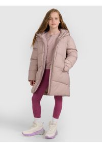 4f - 4F Płaszcz puchowy z wypełnieniem syntetycznym dziewczęcy - brązowy 158 (12-13 lat). Okazja: na co dzień. Typ kołnierza: kaptur. Kolor: brązowy. Materiał: puch, syntetyk. Długość: do kolan. Wzór: gładki. Sezon: lato. Styl: casual, klasyczny, sportowy #2