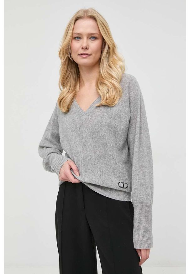 TwinSet - Twinset sweter wełniany damski kolor szary lekki. Okazja: na co dzień. Kolor: szary. Materiał: wełna. Długość rękawa: raglanowy rękaw. Styl: casual