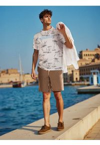 Sinsay - Koszulka z nadrukiem - biały. Kolor: biały. Wzór: nadruk