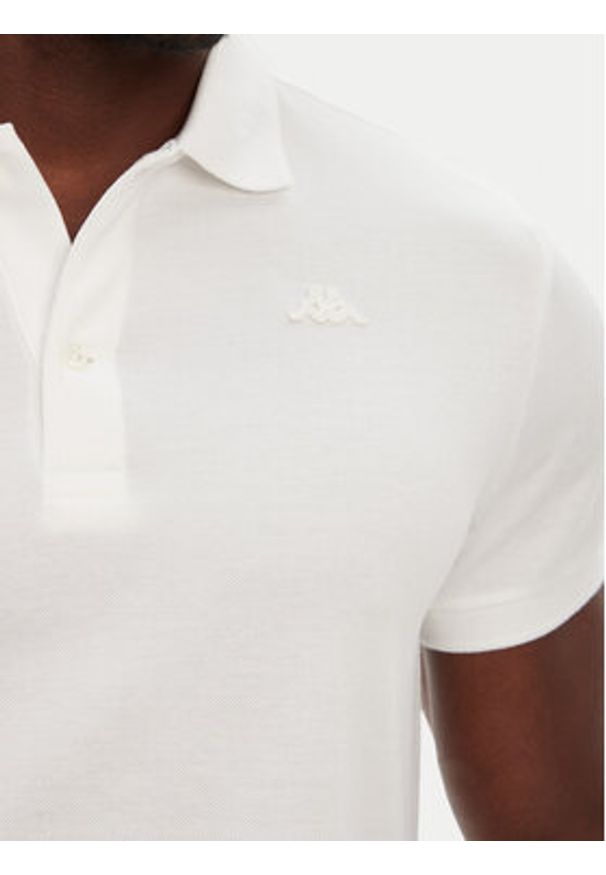 Robe di Kappa Polo William 6006170 Biały Slim Fit. Typ kołnierza: polo. Kolor: biały. Materiał: bawełna