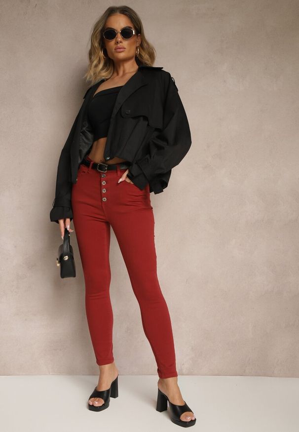 Renee - Bordowe Spodnie Skinny Winvienne. Stan: podwyższony. Kolor: czerwony. Długość: długie. Wzór: ażurowy