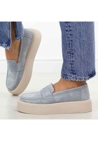 POTOCKI - Niebieskie skórzane mokasyny damskie Potocki 87308. Okazja: na spacer, na co dzień, do pracy. Kolor: niebieski. Materiał: skóra, nubuk. Szerokość cholewki: normalna. Sezon: wiosna, lato. Obcas: na platformie. Styl: casual, elegancki #1