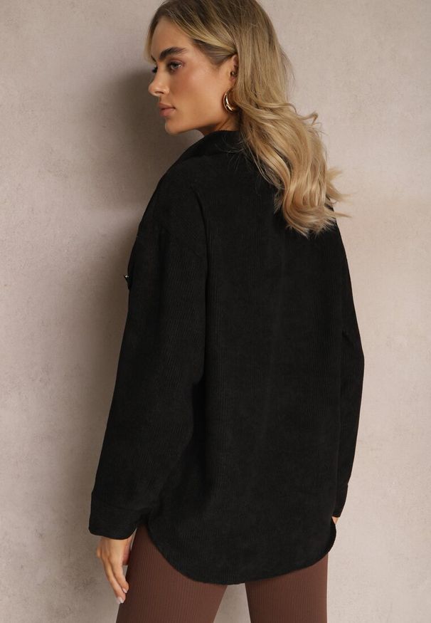 Renee - Czarna Koszula z Guzikami ze Sztruksowego Materiału Ilwenita. Kolor: czarny. Materiał: materiał, sztruks. Styl: elegancki