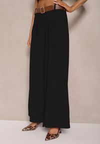 Renee - Czarne Spodnie o Szerokim Kroju High Waist Ozdobione Paskiem Rasalle. Okazja: na co dzień. Stan: podwyższony. Kolor: czarny. Wzór: aplikacja. Styl: elegancki, casual #3