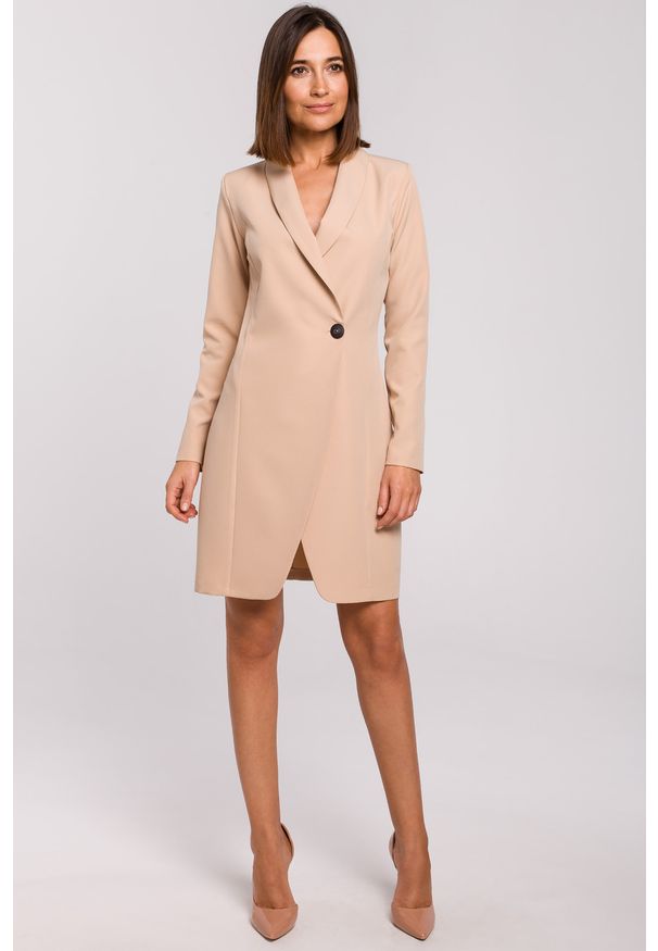 Sukienki.shop - Elegancka sukienka marynarka biznesowa z kołnierzem do pracy beżowa. Okazja: na spotkanie biznesowe, do pracy. Kolor: beżowy. Styl: elegancki, biznesowy
