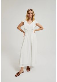 MOODO - Sukienka midi biała. Kolor: biały. Długość: midi