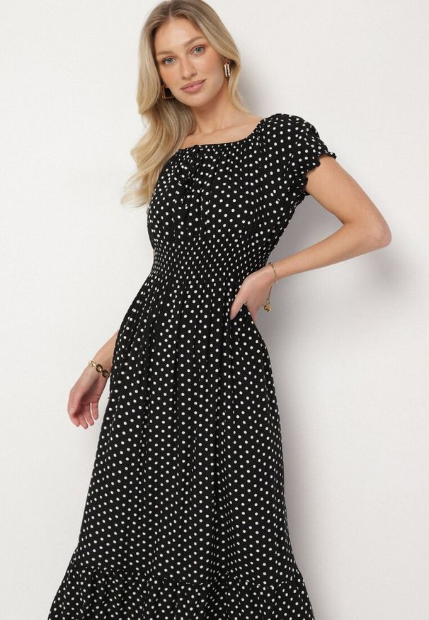 Born2be - Czarna Sukienka z Bawełną w Kropki Ellisla. Okazja: na co dzień. Kolor: czarny. Materiał: bawełna. Wzór: kropki. Styl: casual, elegancki