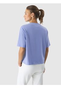 4f - T-shirt oversize z nadrukiem damski - niebieski. Okazja: na co dzień. Kolor: niebieski. Materiał: bawełna, dzianina, jersey. Wzór: nadruk. Styl: casual, klasyczny, sportowy
