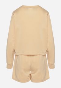 Born2be - Beżowy 2-Częściowy Komplet Dresowy Bluza z Nadrukiem i Luźne Szorty z Kieszeniami Ridana. Kolor: beżowy. Materiał: dresówka. Wzór: nadruk #3